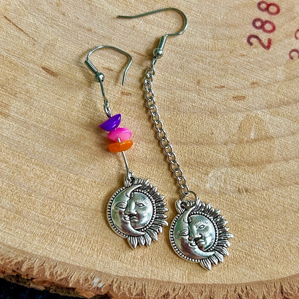 Bohemian Celestial Sun & Moon Polished Faux Rocks Colorful Drop Earrings - Picture 1 of 4
